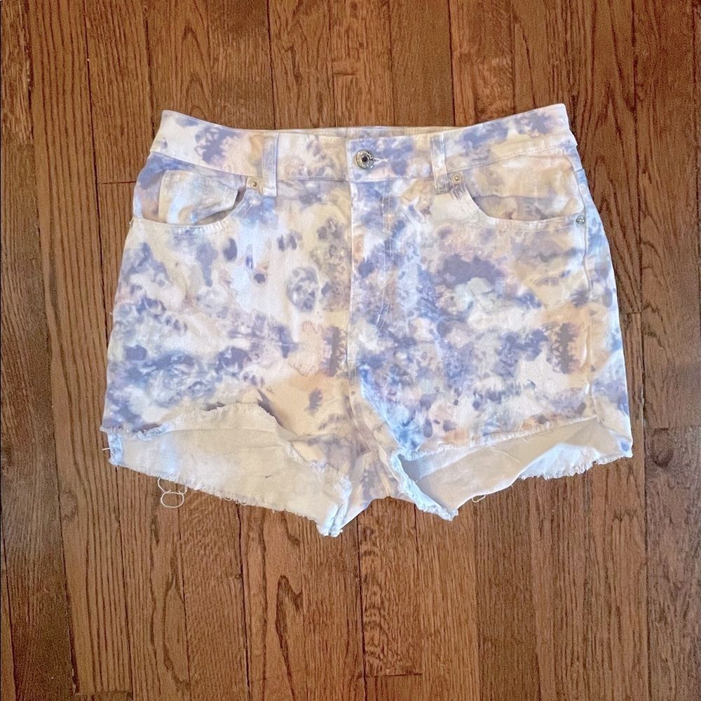 Sz 12 Mom Jean Highrise Denim Shorts *Watercolor*